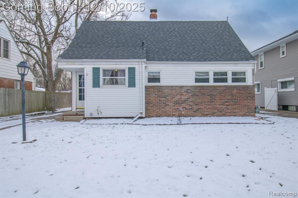 20000 Lancaster Street, Harper Woods, MI 48225