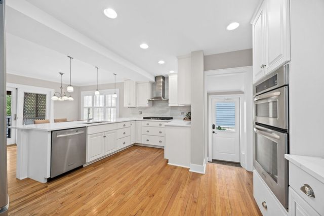 5132 Grand Avenue, Downers Grove, IL 60515