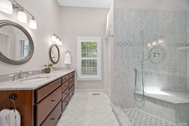 5132 Grand Avenue, Downers Grove, IL 60515