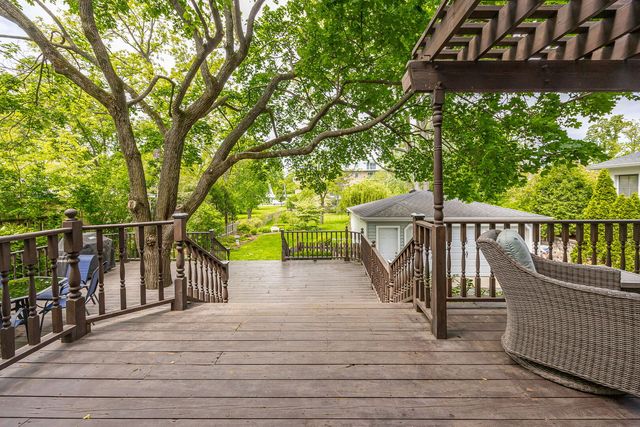 5132 Grand Avenue, Downers Grove, IL 60515