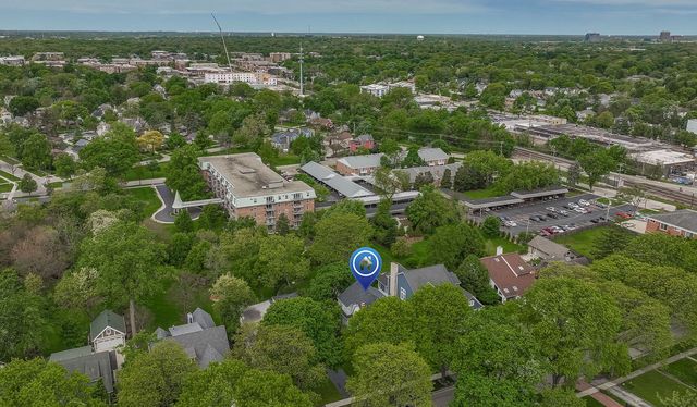 5132 Grand Avenue, Downers Grove, IL 60515