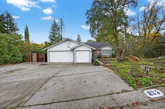 825 Mount Ranier Way, El Dorado Hills, CA 95762