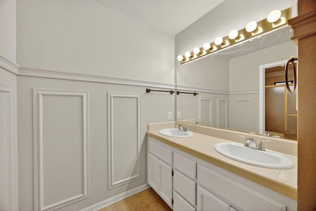 825 Mount Ranier Way, El Dorado Hills, CA 95762