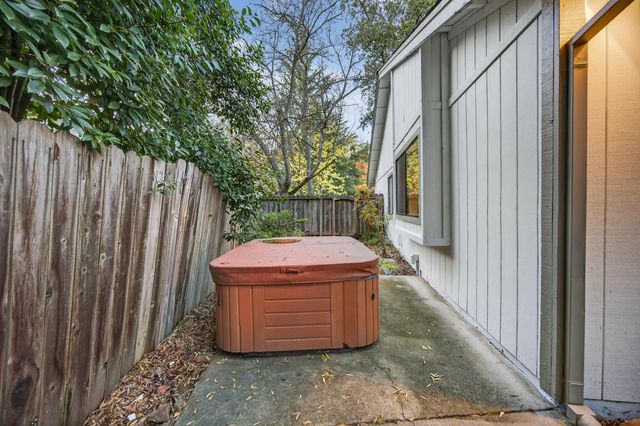 825 Mount Ranier Way, El Dorado Hills, CA 95762