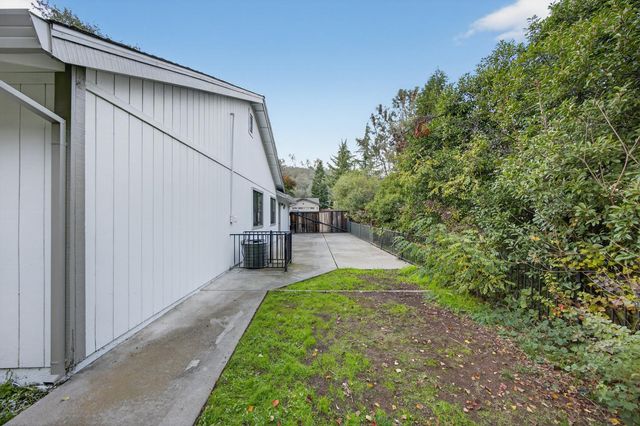 825 Mount Ranier Way, El Dorado Hills, CA 95762