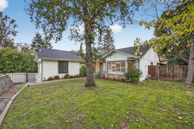 825 Mount Ranier Way, El Dorado Hills, CA 95762
