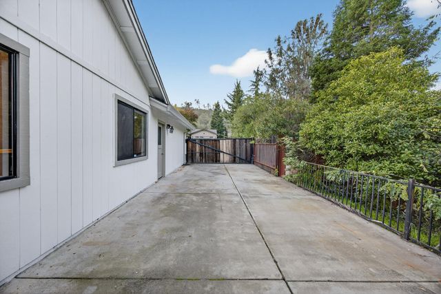 825 Mount Ranier Way, El Dorado Hills, CA 95762