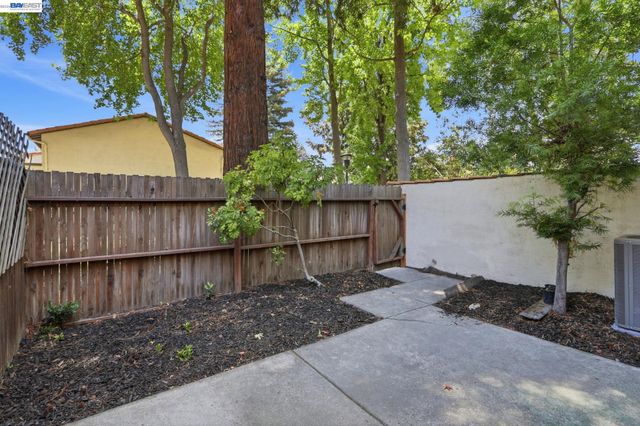 2060 Briscoe Terrace, Fremont, CA 94539