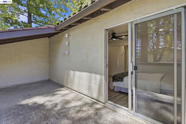 2060 Briscoe Terrace, Fremont, CA 94539