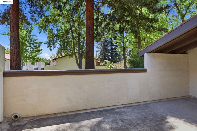 2060 Briscoe Terrace, Fremont, CA 94539