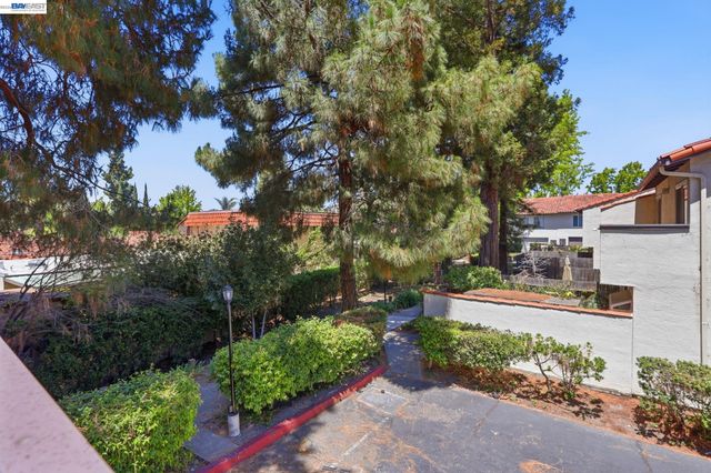 2060 Briscoe Terrace, Fremont, CA 94539