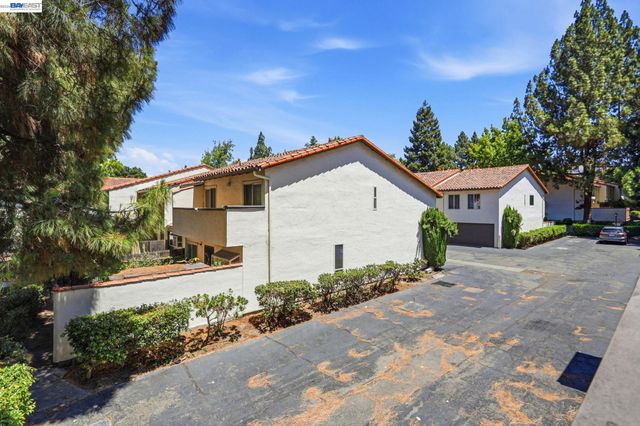 2060 Briscoe Terrace, Fremont, CA 94539