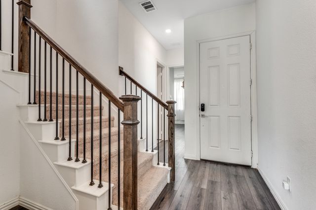 9807 Romo Street, Irving, TX 75063