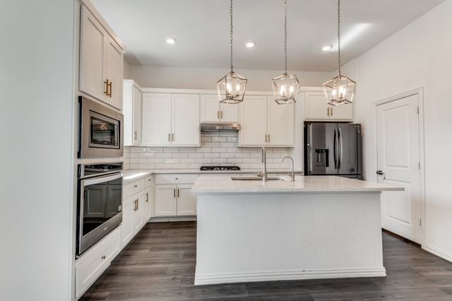 9807 Romo Street, Irving, TX 75063