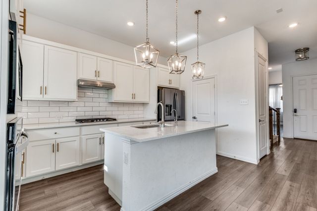 9807 Romo Street, Irving, TX 75063