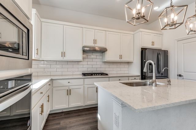 9807 Romo Street, Irving, TX 75063