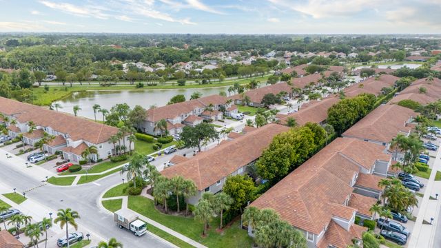 8279 Via Leonessa Drive, Boca Raton, FL 33433