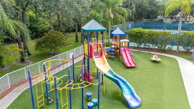 8279 Via Leonessa Drive, Boca Raton, FL 33433