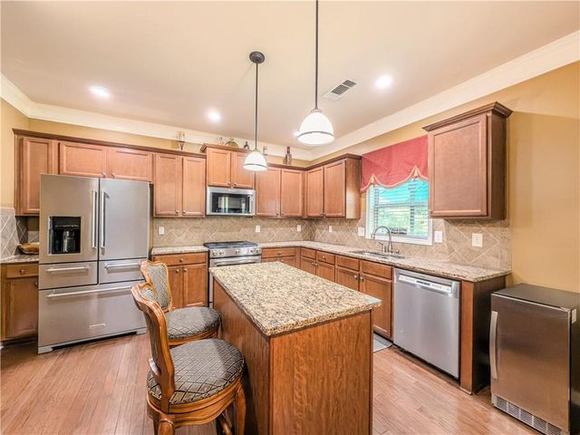 40 Village Green Court SW, Lilburn, GA 30047