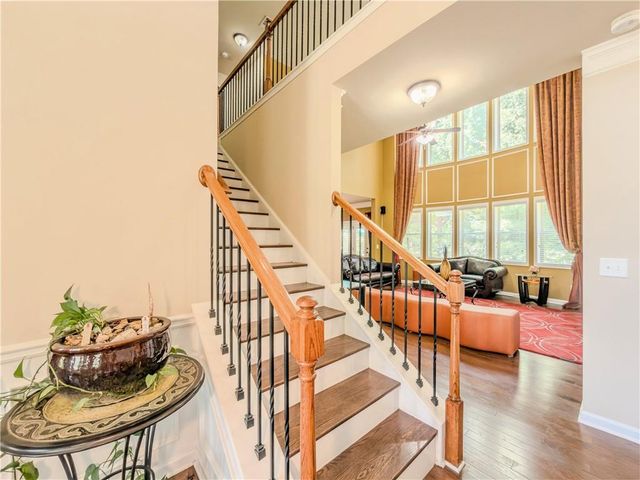 40 Village Green Court SW, Lilburn, GA 30047