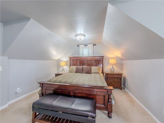 40 Village Green Court SW, Lilburn, GA 30047