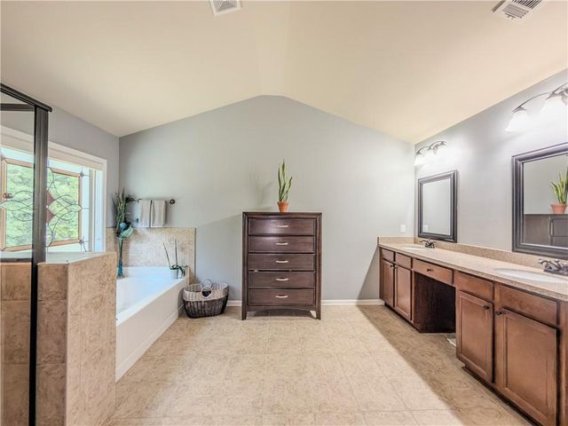40 Village Green Court SW, Lilburn, GA 30047