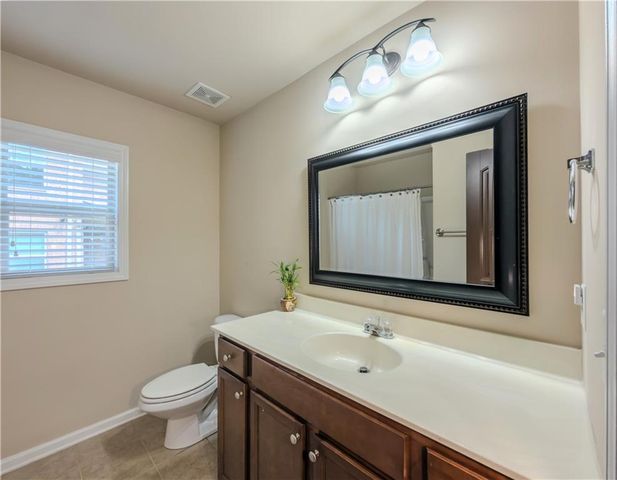 40 Village Green Court SW, Lilburn, GA 30047