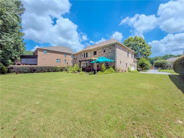 40 Village Green Court SW, Lilburn, GA 30047