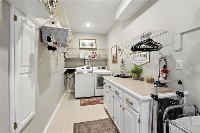 414 S Borgman Road, Buckner, MO 64016