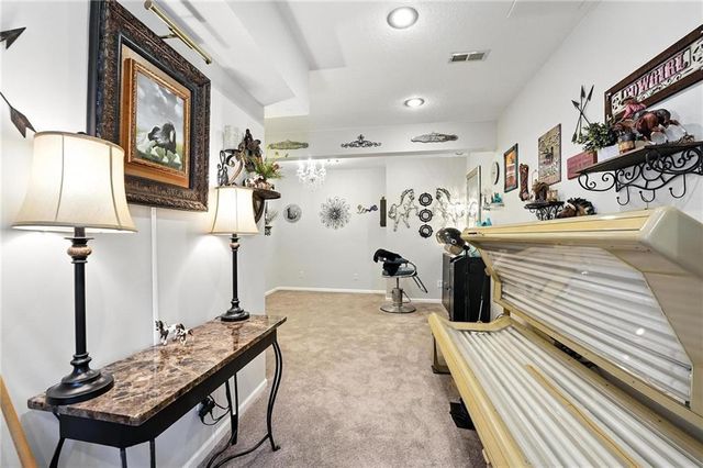 414 S Borgman Road, Buckner, MO 64016