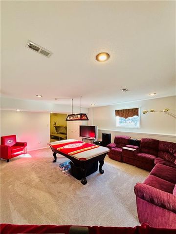 414 S Borgman Road, Buckner, MO 64016