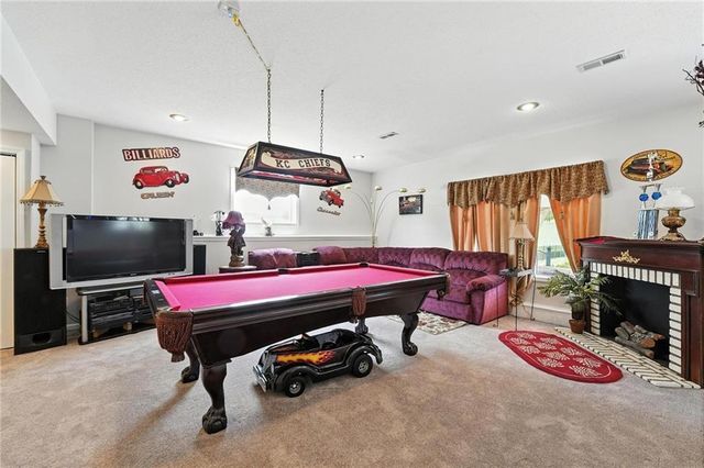 414 S Borgman Road, Buckner, MO 64016