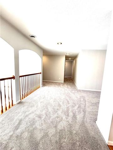 414 S Borgman Road, Buckner, MO 64016