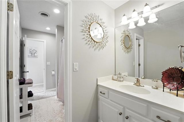 414 S Borgman Road, Buckner, MO 64016