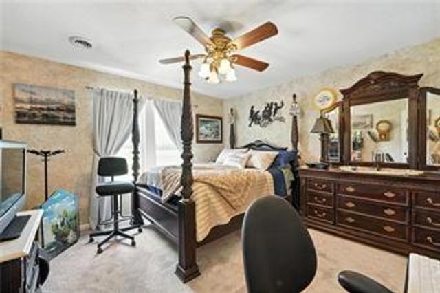414 S Borgman Road, Buckner, MO 64016