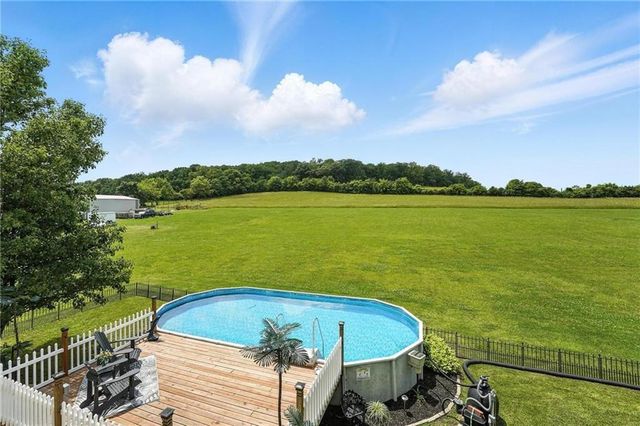 414 S Borgman Road, Buckner, MO 64016