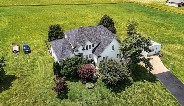 414 S Borgman Road, Buckner, MO 64016