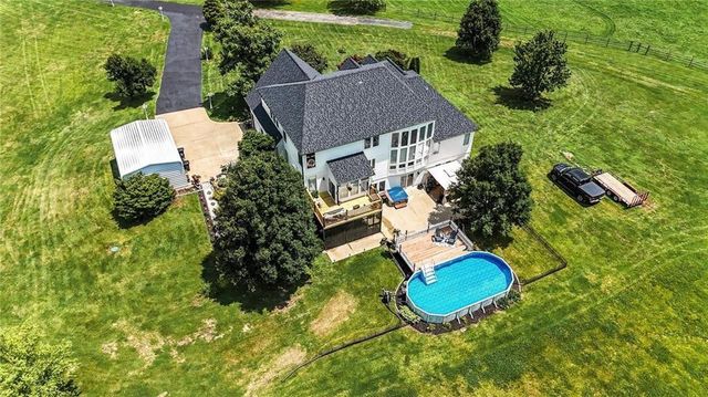 414 S Borgman Road, Buckner, MO 64016