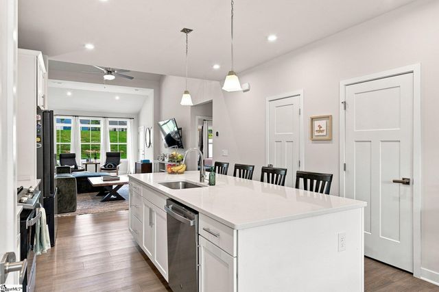 44 Moss Hollow Way, Simpsonville, SC 29680