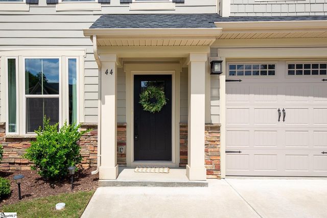 44 Moss Hollow Way, Simpsonville, SC 29680