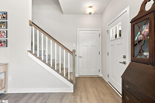 44 Moss Hollow Way, Simpsonville, SC 29680