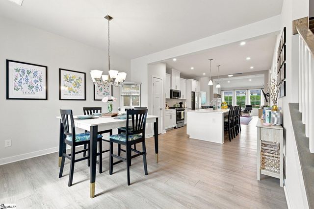 44 Moss Hollow Way, Simpsonville, SC 29680