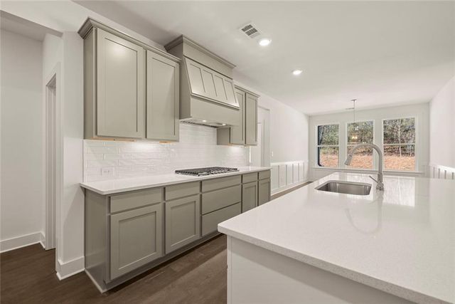 8320 Creekside Overlook Drive, Gainesville, GA 30506