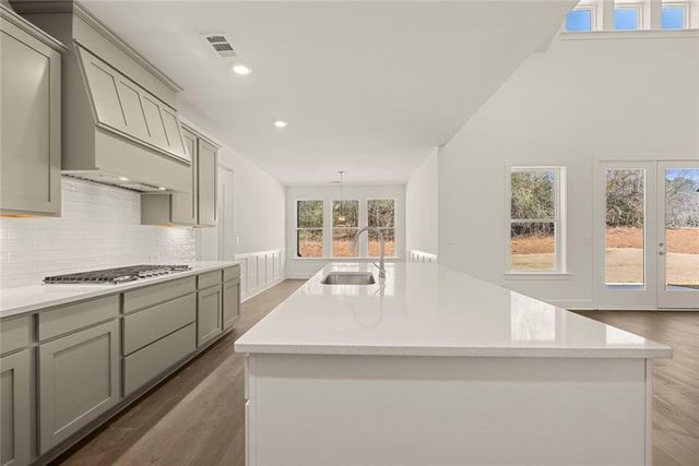 8320 Creekside Overlook Drive, Gainesville, GA 30506