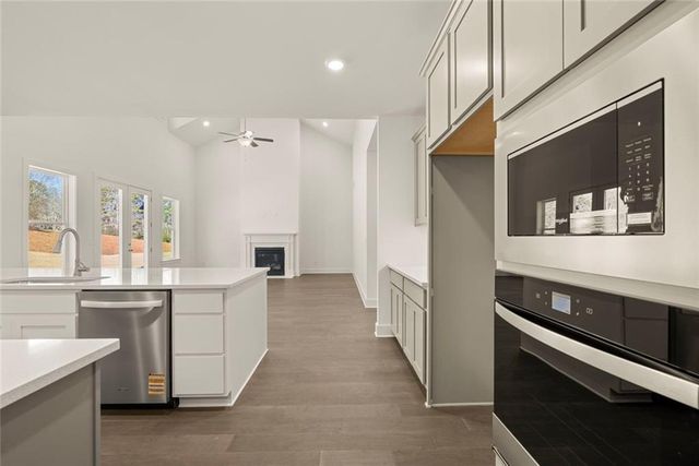 8320 Creekside Overlook Drive, Gainesville, GA 30506