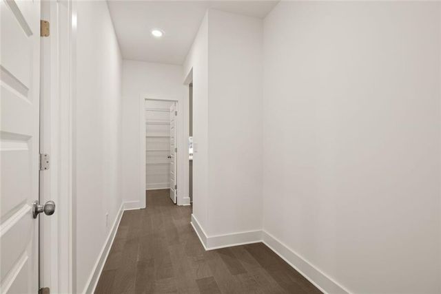 8320 Creekside Overlook Drive, Gainesville, GA 30506