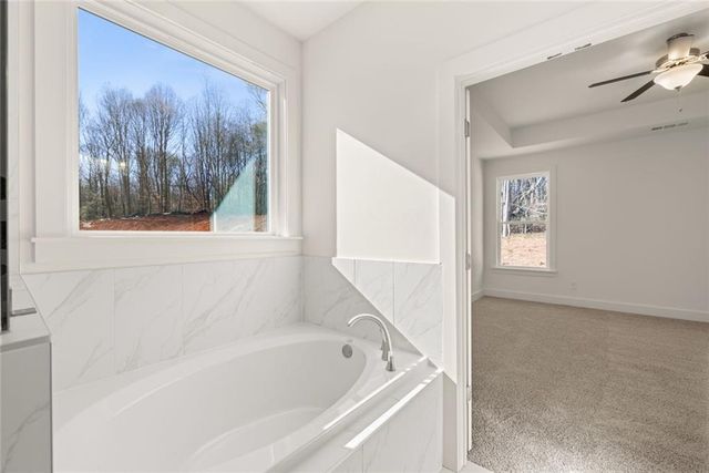 8320 Creekside Overlook Drive, Gainesville, GA 30506