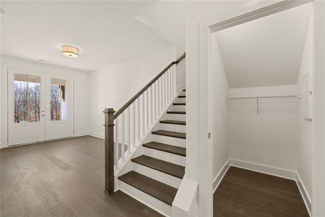 8320 Creekside Overlook Drive, Gainesville, GA 30506