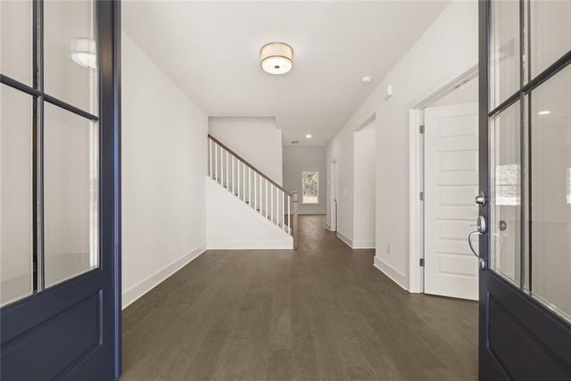 8320 Creekside Overlook Drive, Gainesville, GA 30506