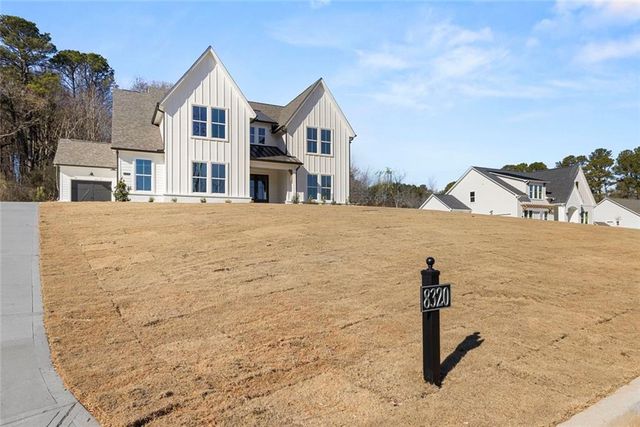 8320 Creekside Overlook Drive, Gainesville, GA 30506